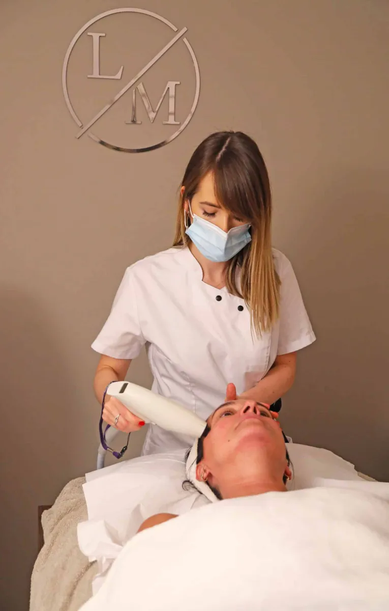 Radiofréquence Accent Prime sur l'ovale du visage